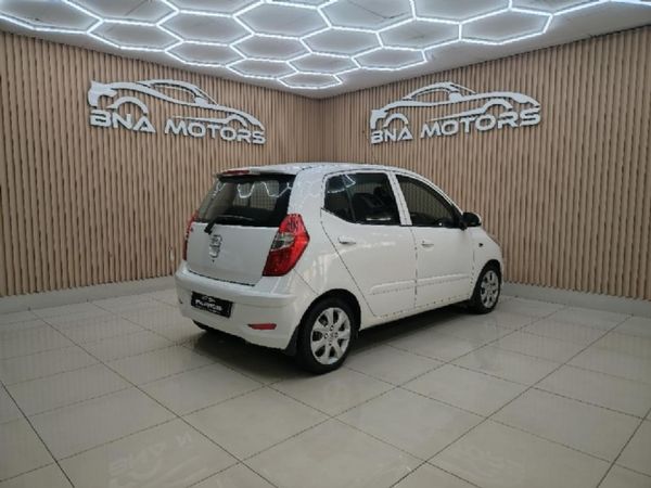 2016-Hyundai-i10-11-GLS-Motion image:6