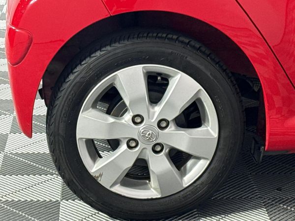 2012-Toyota-Aygo-10-Wild-5-dr image:7