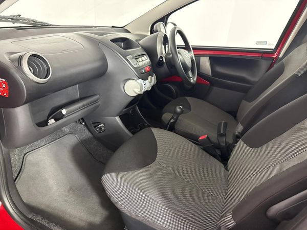 2012-Toyota-Aygo-10-Wild-5-dr image:8