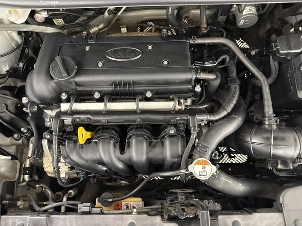 2013-Kia-Rio-14-Tec-5-dr image:12