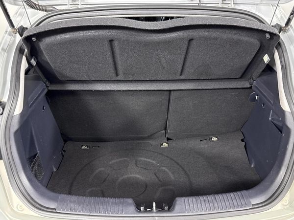 2013-Kia-Rio-14-Tec-5-dr image:13