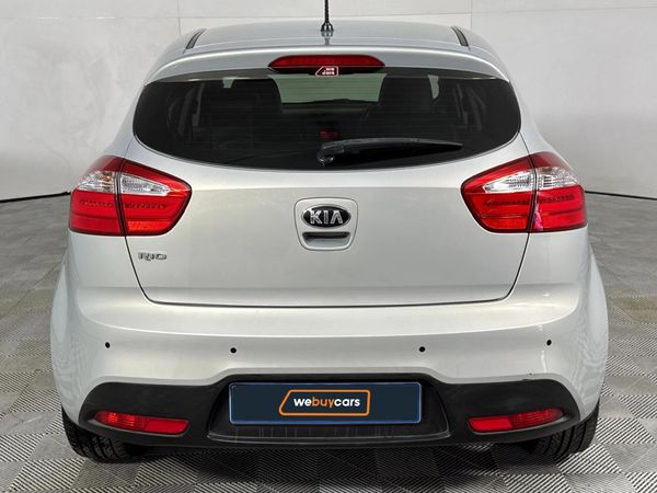 2013-Kia-Rio-14-Tec-5-dr image:17