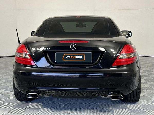 2008-Mercedes-Benz-SLK-200-Kompressor-Auto image:12
