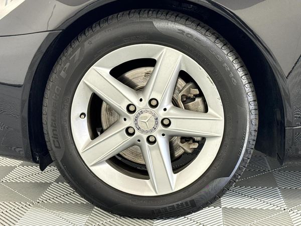 2008-Mercedes-Benz-SLK-200-Kompressor-Auto image:2