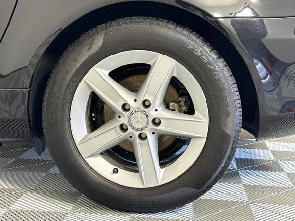 2008-Mercedes-Benz-SLK-200-Kompressor-Auto image:4