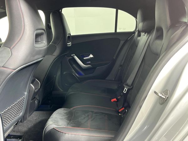 2019-Mercedes-Benz-A-Class-A-250-Sport-Auto image:3