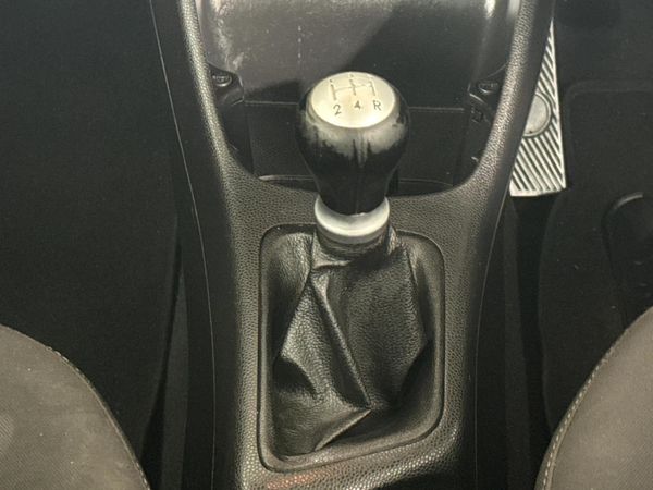 2011-Kia-Picanto-12-EX image:9