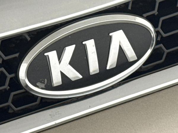 2011-Kia-Picanto-12-EX image:10