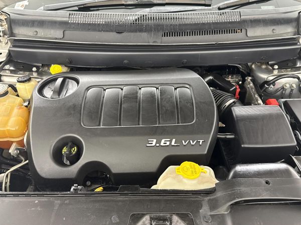 2015-Dodge-Journey-36-V6-SXT-Auto image:13