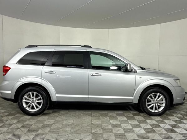 2015-Dodge-Journey-36-V6-SXT-Auto image:17