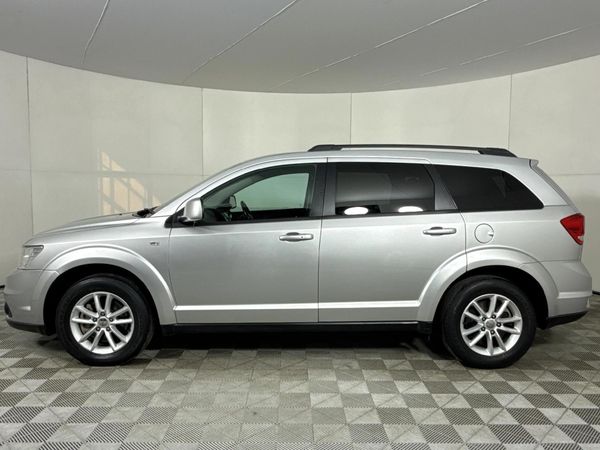 2015-Dodge-Journey-36-V6-SXT-Auto image:19
