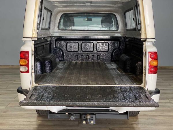2025-Mahindra-Pik-Up-22-mHawk-S4-Single-Cab image:24