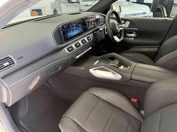 2025-Mercedes-Benz-GLE-Coupe-450D-4Matic image:14