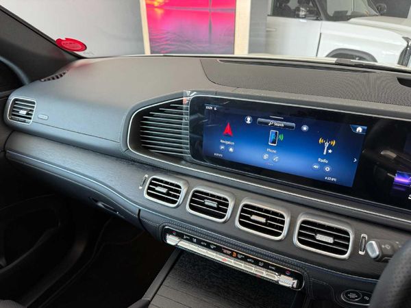 2025-Mercedes-Benz-GLE-Coupe-450D-4Matic image:5