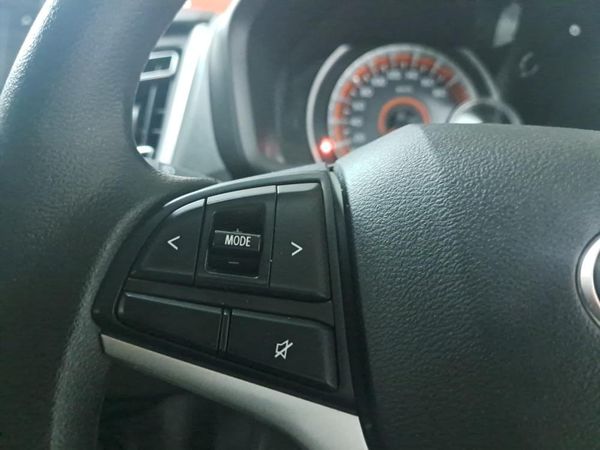2025-Toyota-Vitz-10-XR-AMT image:15