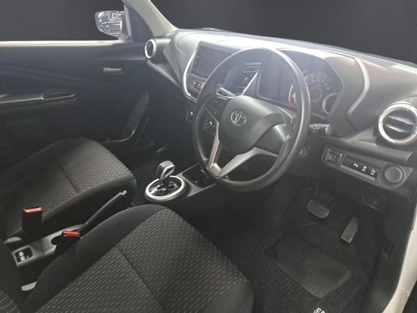 2025-Toyota-Vitz-10-XR-AMT image:8