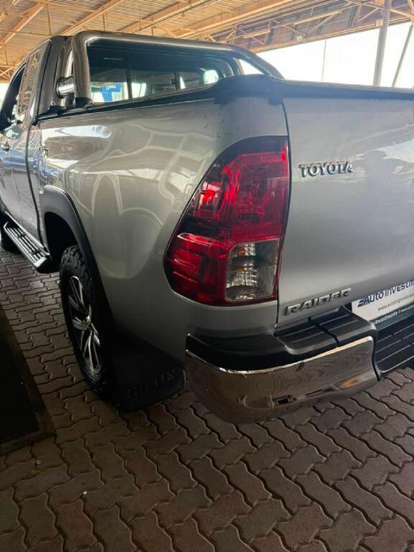 2019-Toyota-Hilux-28-GD-6-Raised-Body-Raider-Auto-Extended-Cab image:9