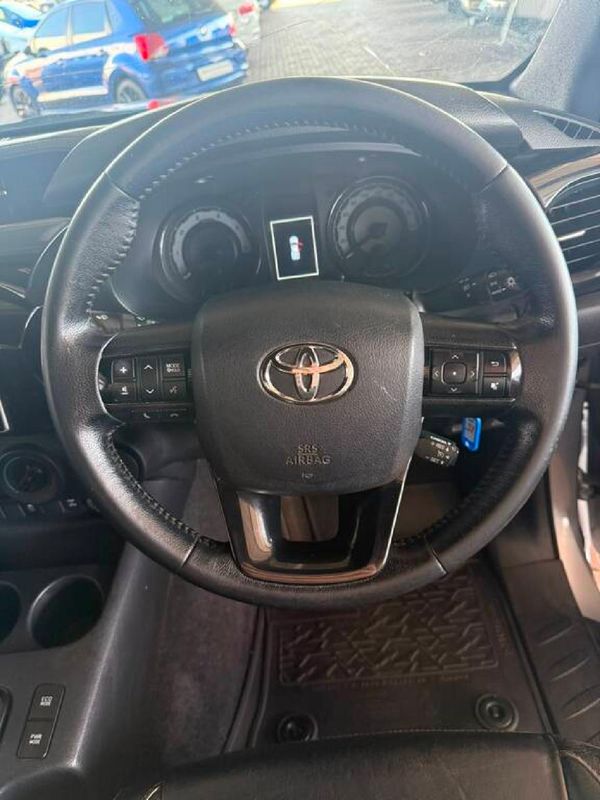 2019-Toyota-Hilux-28-GD-6-Raised-Body-Raider-Auto-Extended-Cab image:13