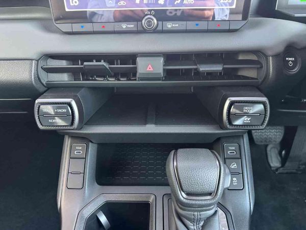 2026-Toyota-RAV4-25-GX-Hybrid-CVT-Auto-E-Four image:12