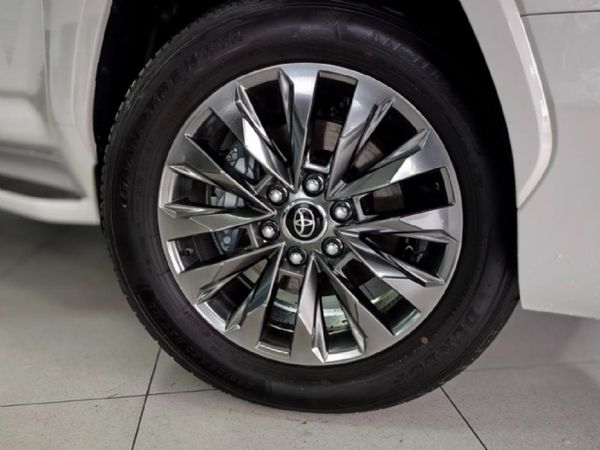 2026-Toyota-Land-Cruiser-300-V6-33D-ZX image:9