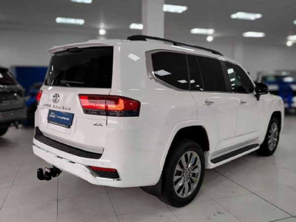 2026-Toyota-Land-Cruiser-300-V6-33D-ZX image:6