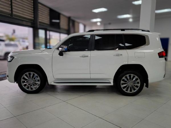 2026-Toyota-Land-Cruiser-300-V6-33D-ZX image:7