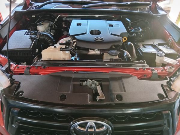 2018-Toyota-Hilux-28-GD-6-Raider-4x4-Double-Cab image:12