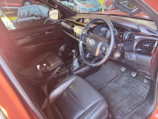 2018-Toyota-Hilux-28-GD-6-Raider-4x4-Double-Cab image:5