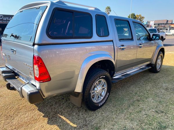2012-Isuzu-KB-300D-Teq-Double-Cab-LX image:15