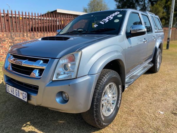 2012-Isuzu-KB-300D-Teq-Double-Cab-LX image:2