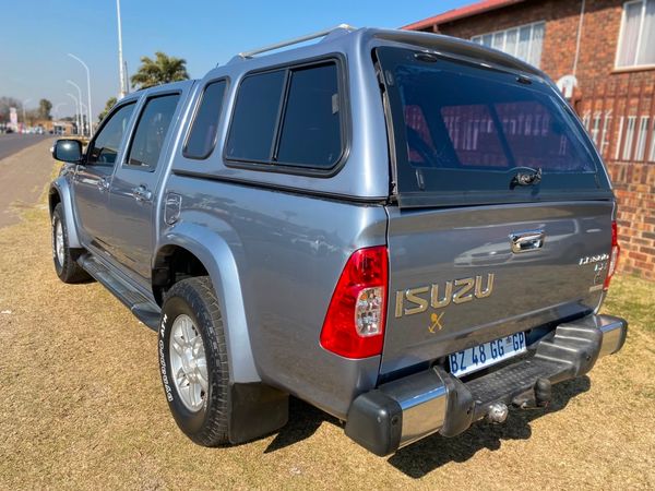 2012-Isuzu-KB-300D-Teq-Double-Cab-LX image:4