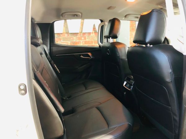 2023-Isuzu-D-Max-30-DDI-LSE-Auto-Double-Cab image:13