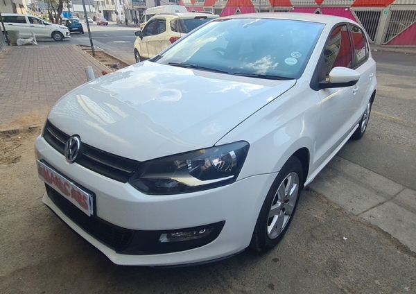 2011-Volkswagen-Polo-16-Comfortline-5-dr image:2