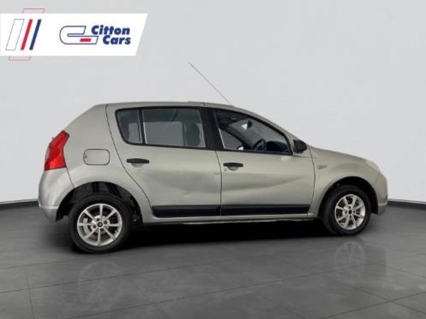 2013-Renault-Sandero-16-Expression image:4