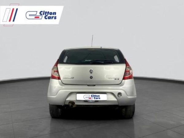 2013-Renault-Sandero-16-Expression image:5