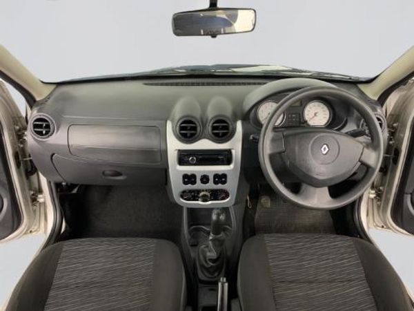 2013-Renault-Sandero-16-Expression image:8