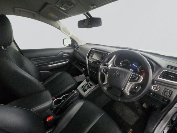 2024-Mitsubishi-Triton-24-Di-Dc-4x4-Auto-Double-Cab image:7