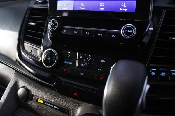 2024-Ford-Tourneo-Custom-20-TDCi-Trend-Auto-96kW image:10