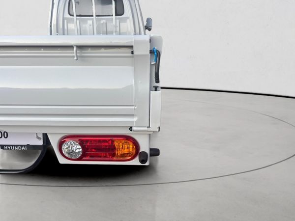 2026-Hyundai-H100-Bakkie-26D-Dropside image:11