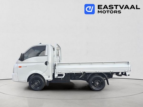 2026-Hyundai-H100-Bakkie-26D-Dropside image:3