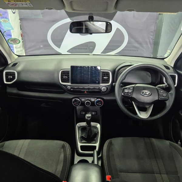 2024-Hyundai-Venue-12-Motion image:17