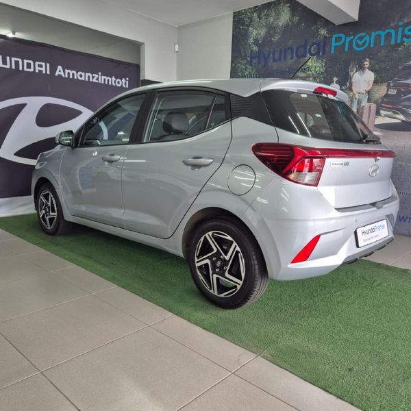 2024-Hyundai-Grand-i10-10-Fluid image:4