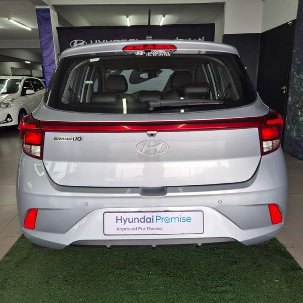 2024-Hyundai-Grand-i10-10-Fluid image:5