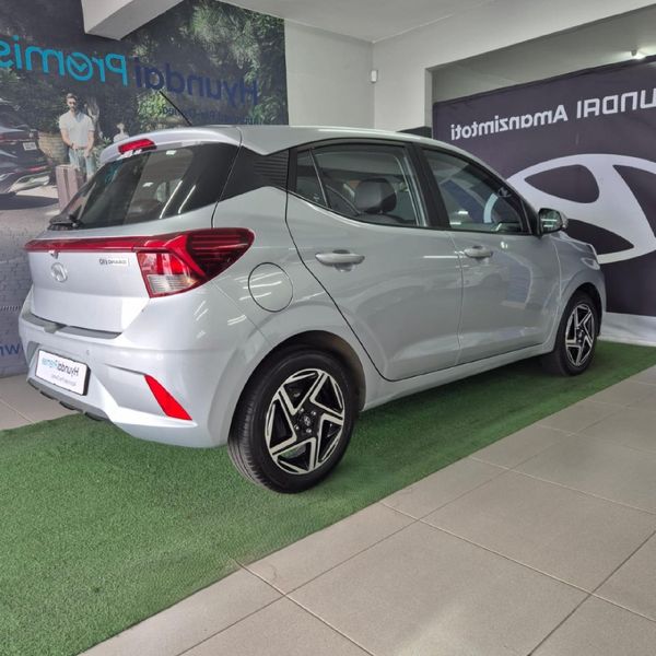 2024-Hyundai-Grand-i10-10-Fluid image:7