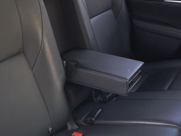 2021-Toyota-Fortuner-28-GD-6-Raised-Body-Auto image:11