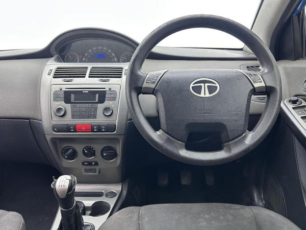 2012-TATA-Indica-Vista-14-Ignis image:8