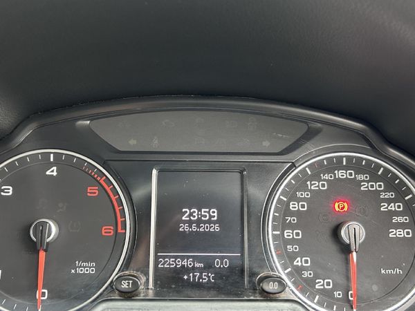 2014-Audi-Q5-20-TDI-quattro-S-Auto image:9