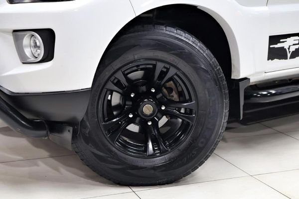 2022-Mahindra-Pik-Up-22-mHawk-S6-Karoo-Auto-Double-Cab image:28