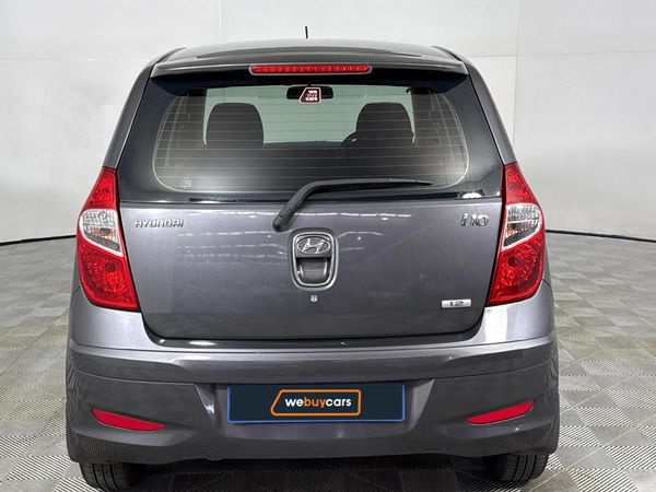 2012-Hyundai-i10-125-GLS-Fluid image:17