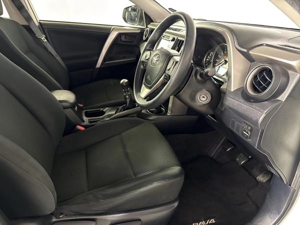 2017-Toyota-RAV4-20-GX image:9